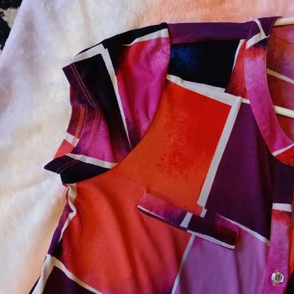 5/$10 Size Medium Dana Buchman Brand Colorful Blouse - Picture 3 of 5